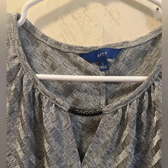 APT 9 Blouse - Picture 2 of 4